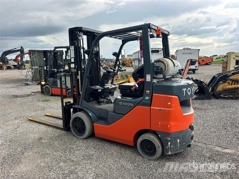 Toyota 50-8FGCU30 5120 lb Cushion Tire Forklift شاحنات ذات رافعات شوكية - أخرى