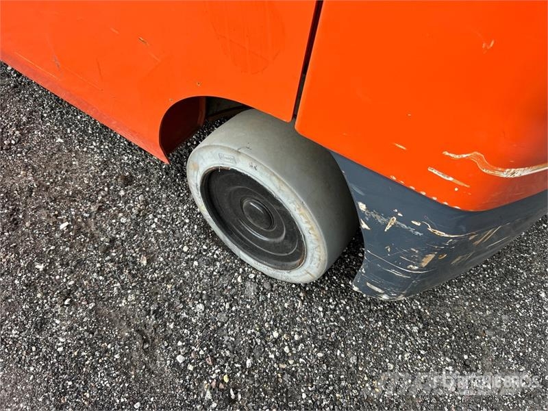 Toyota 50-8FGCU30 5120 lb Cushion Tire Forklift شاحنات ذات رافعات شوكية - أخرى
