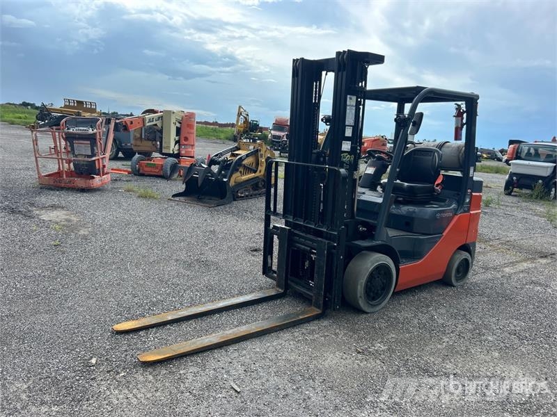 Toyota 50-8FGCU30 5120 lb Cushion Tire Forklift شاحنات ذات رافعات شوكية - أخرى