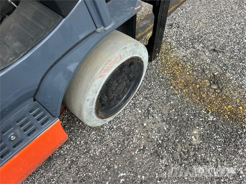 Toyota 50-8FGCU30 5120 lb Cushion Tire Forklift شاحنات ذات رافعات شوكية - أخرى