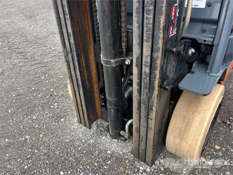 Toyota 50-8FGCU32 5200 lb Cushion Tire Forklift Інше