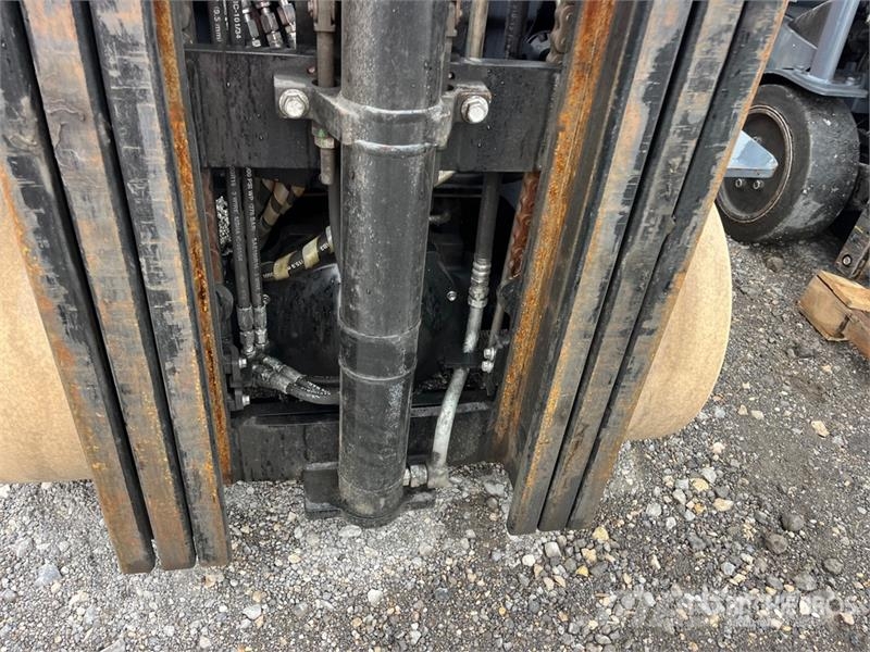 Toyota 50-8FGCU32 5200 lb Cushion Tire Forklift Інше