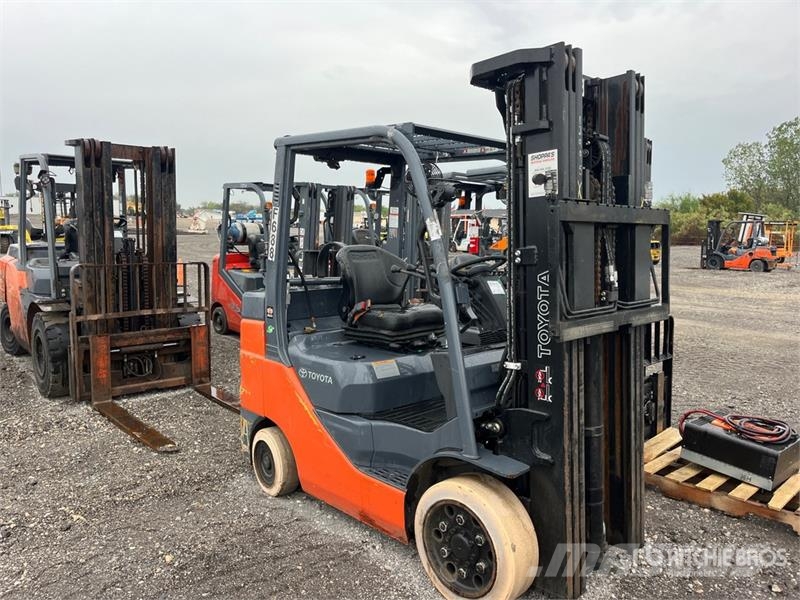 Toyota 50-8FGCU32 5200 lb Cushion Tire Forklift Інше