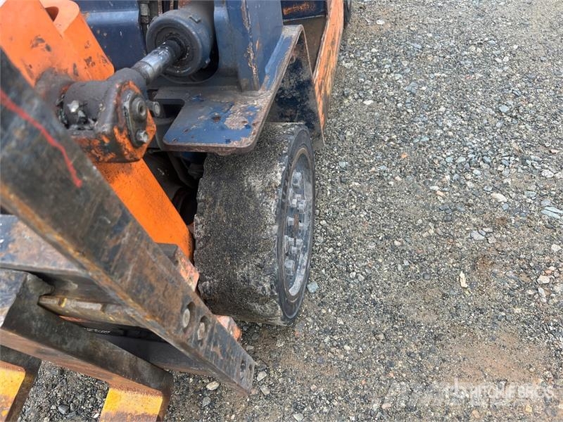 Toyota 5FGC25 4700 lb Cushion Tire Forklift Andere Gabelstapler