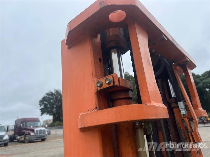 Toyota 5FGC25 4700 lb Cushion Tire Forklift Andere Gabelstapler
