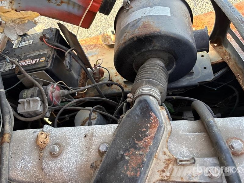 Toyota 6600 lb Forklift Autokrāvēji - citi