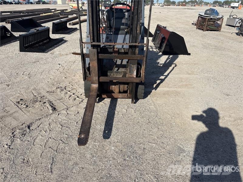 Toyota 6FGCU15 3300 lb Cushion Tire Forklift (Inoperable) Viličarji - drugo
