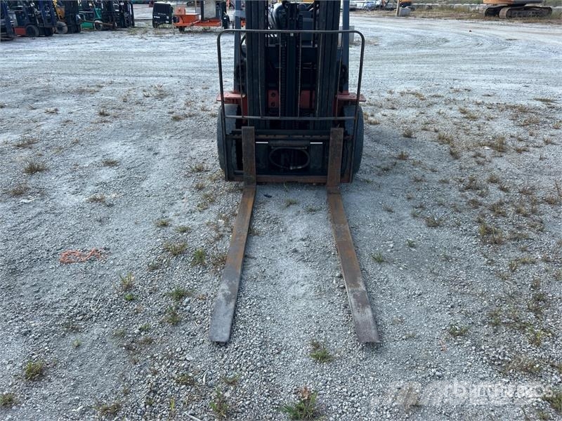 Toyota 7FGU20 3200 lb Pneumatic Tire Forklift 堆高機(叉車)-其他