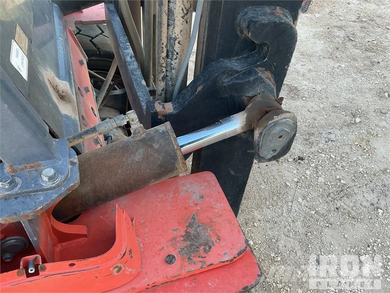 Toyota 7FGU35 7300 lb Pneumatic Tire Forklift 그 외 지게차