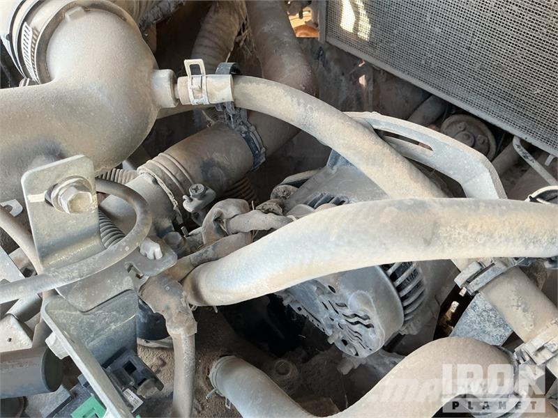 Toyota 7FGU35 7300 lb Pneumatic Tire Forklift 그 외 지게차