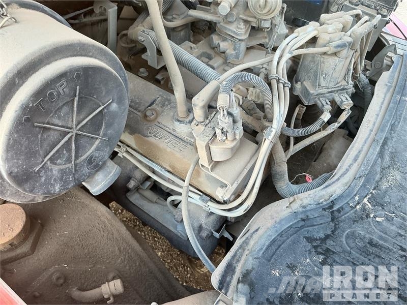 Toyota 7FGU35 7300 lb Pneumatic Tire Forklift 그 외 지게차