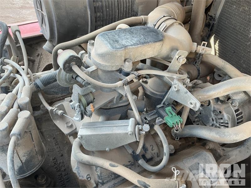 Toyota 7FGU35 7300 lb Pneumatic Tire Forklift 그 외 지게차