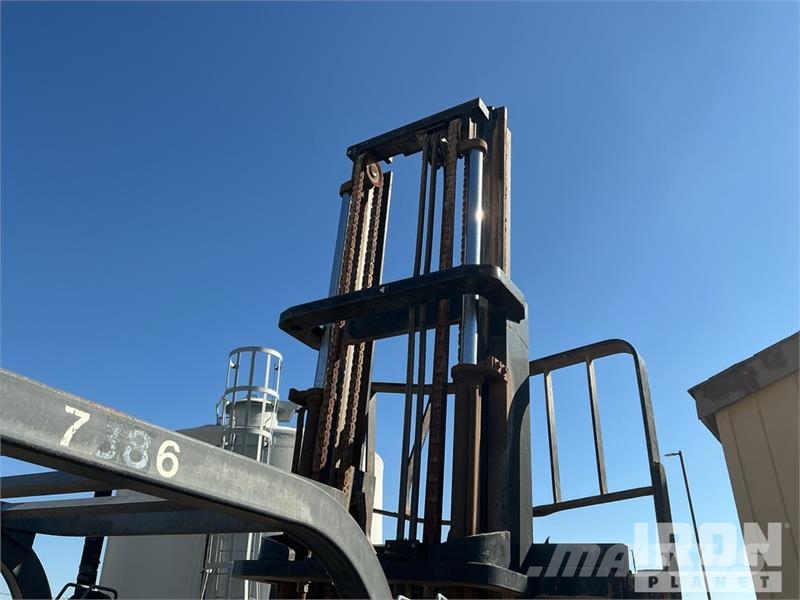 Toyota 7FGU35 7300 lb Pneumatic Tire Forklift 그 외 지게차