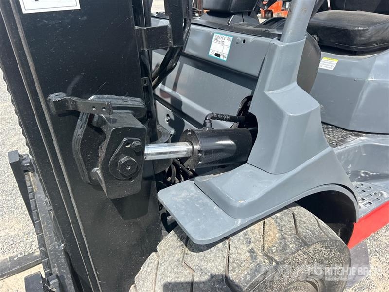 Toyota 8000 lb Pneumatic Tire Forklift Інше