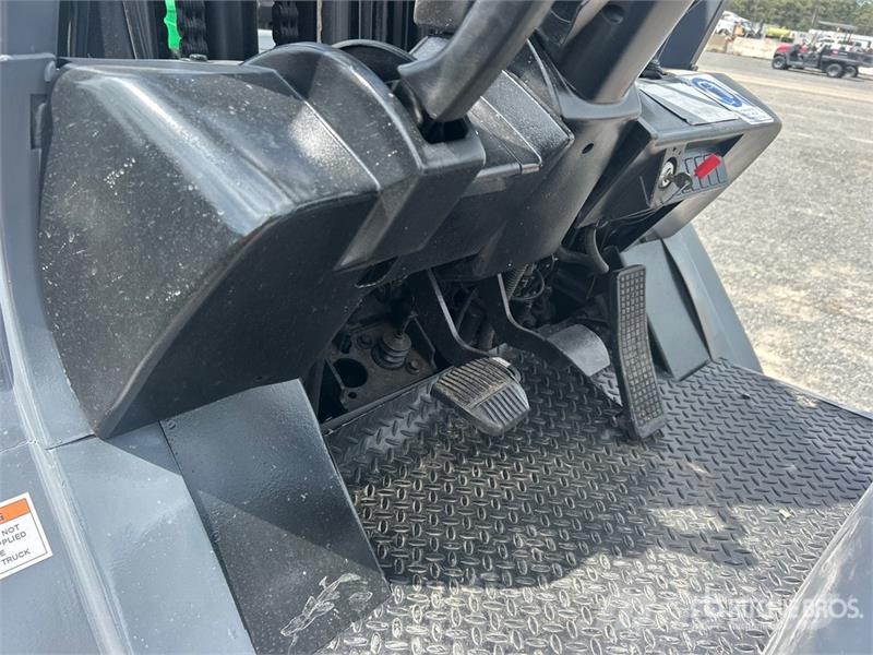 Toyota 8000 lb Pneumatic Tire Forklift Інше