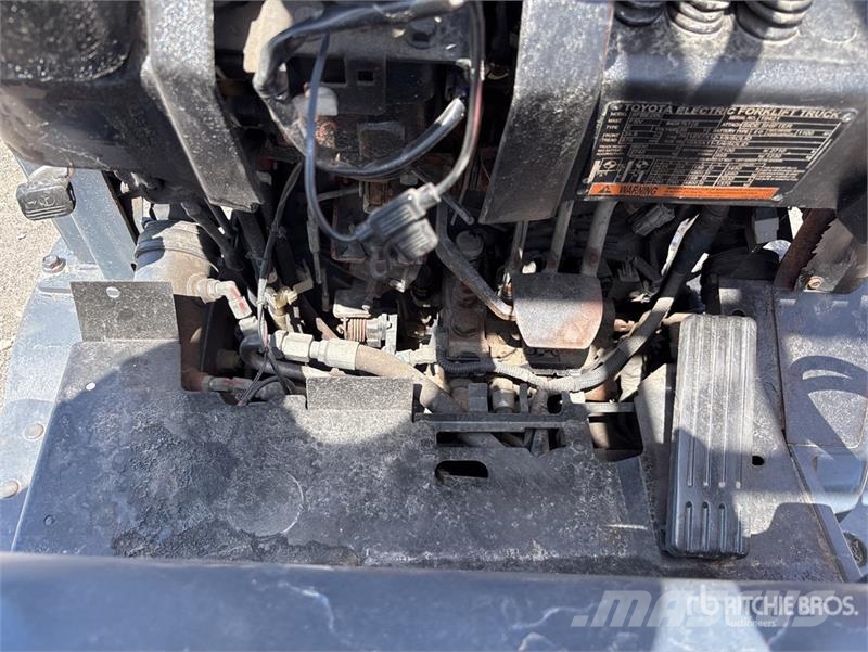 Toyota 8FBE20U Elektriniai šakiniai krautuvai