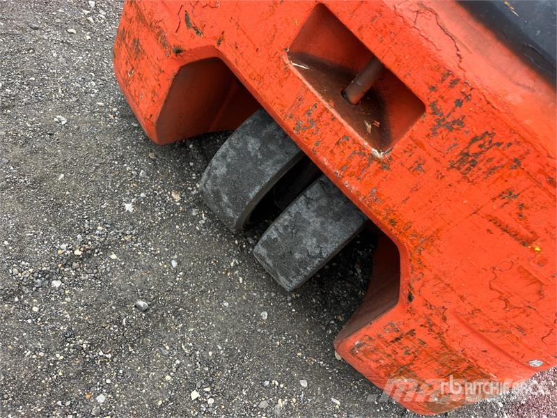 Toyota 8FBE20U 전동 지게차
