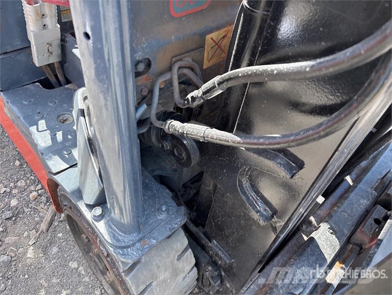 Toyota 8FBE20U Elektriniai šakiniai krautuvai