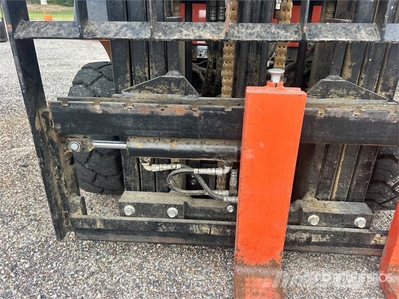 Toyota 8FBH25 4030 lb Electric Forklift 電動堆高機