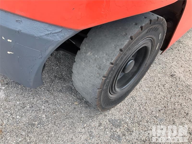 Toyota 8FD35U 6450 lb Cushion Tire Forklift Інше