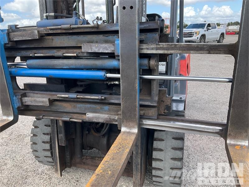 Toyota 8FD35U 6450 lb Cushion Tire Forklift Інше
