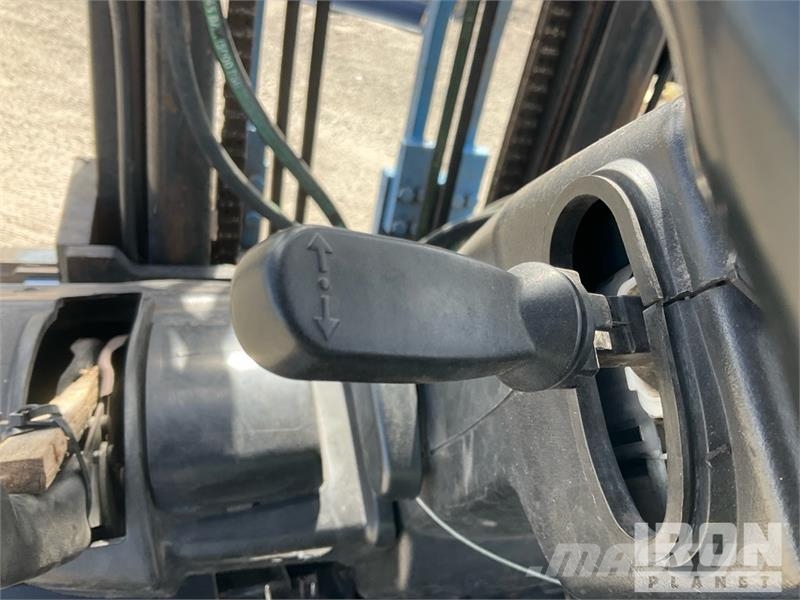 Toyota 8FD35U 6450 lb Cushion Tire Forklift Інше