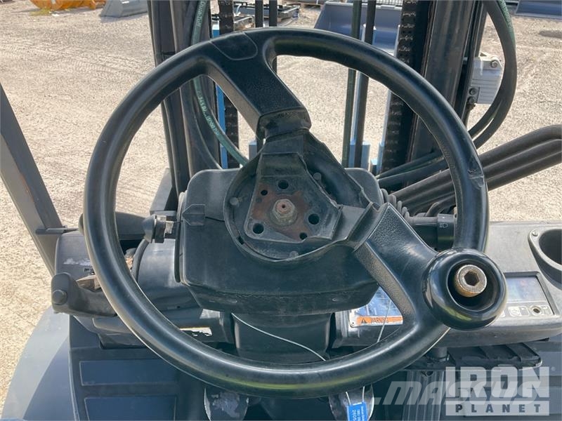 Toyota 8FD35U 6450 lb Cushion Tire Forklift Інше