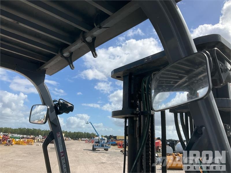 Toyota 8FD35U 6450 lb Cushion Tire Forklift Інше
