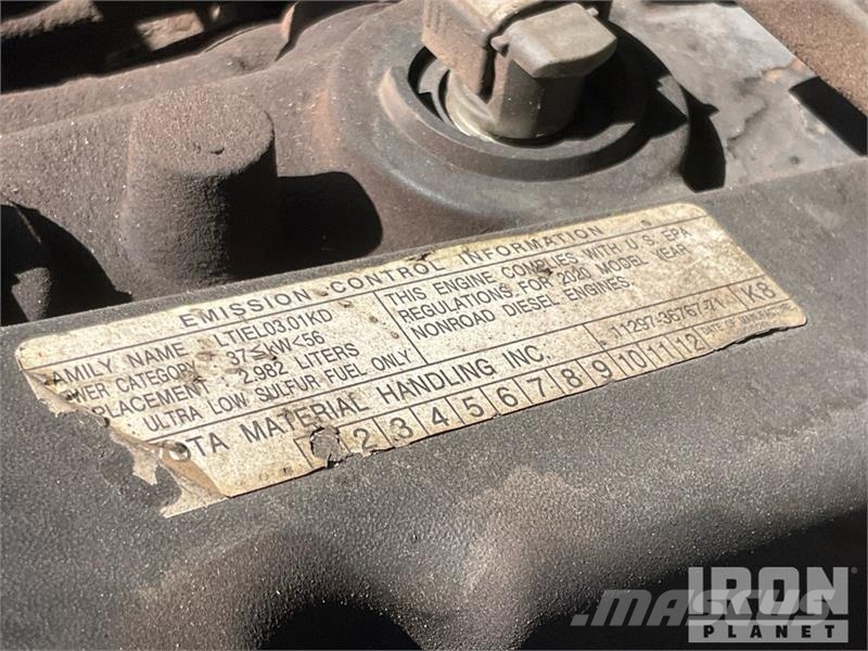 Toyota 8FD35U 6450 lb Cushion Tire Forklift Інше