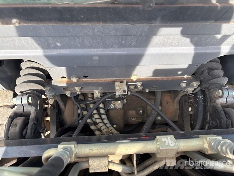 Toyota 8FD35U 6500 lb Pneumatic Tire Forklift Інше