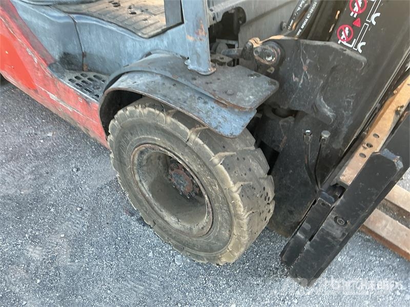 Toyota 8FDU25 Šakiniai krautuvai - Kita