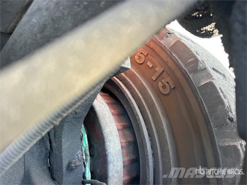 Toyota 8FG35U Другие складские механизмы