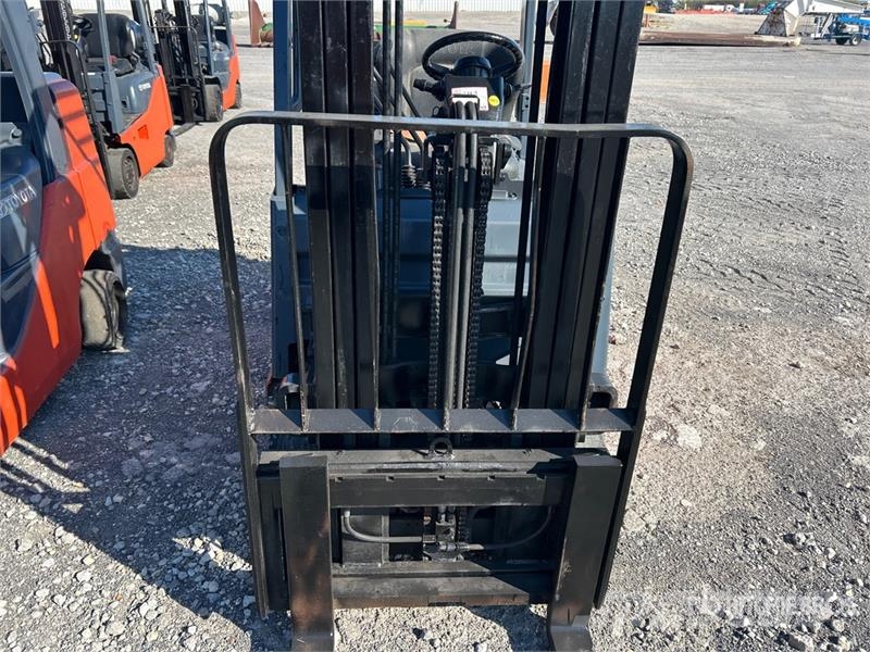Toyota 8FGCU15 2500 lb Cushion Tire Forklift شاحنات ذات رافعات شوكية - أخرى