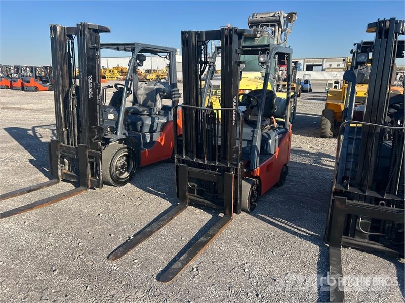 Toyota 8FGCU15 2500 lb Cushion Tire Forklift شاحنات ذات رافعات شوكية - أخرى