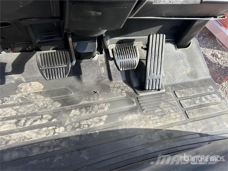 Toyota 8FGCU15 2500 lb Cushion Tire Forklift Інше