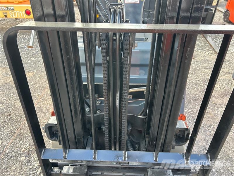 Toyota 8FGCU15 2500 lb Cushion Tire Forklift Інше