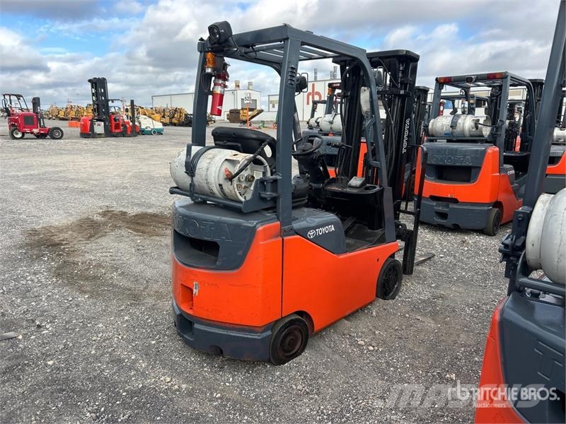 Toyota 8FGCU15 2500 lb Cushion Tire Forklift Інше
