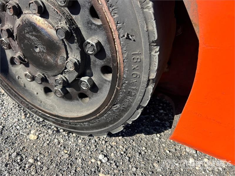 Toyota 8FGCU15 2500 lb Cushion Tire Forklift شاحنات ذات رافعات شوكية - أخرى