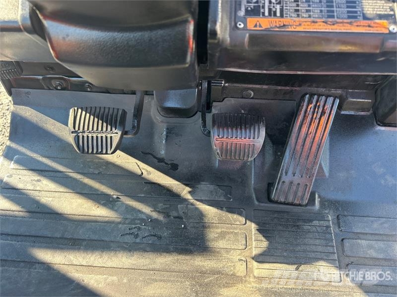 Toyota 8FGCU15 2500 lb Cushion Tire Forklift شاحنات ذات رافعات شوكية - أخرى