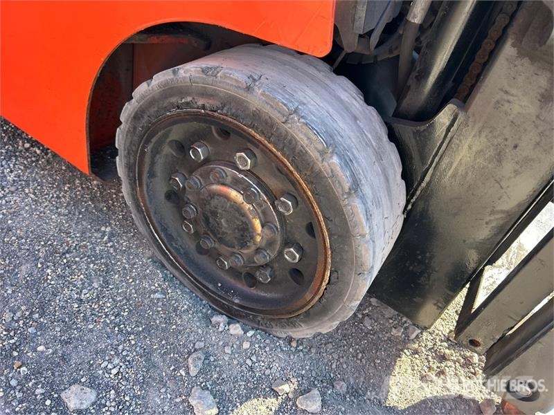 Toyota 8FGCU15 2500 lb Cushion Tire Forklift شاحنات ذات رافعات شوكية - أخرى