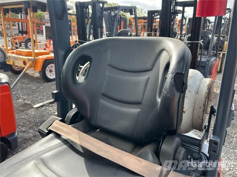 Toyota 8FGCU15 2500 lb Cushion Tire Forklift Інше