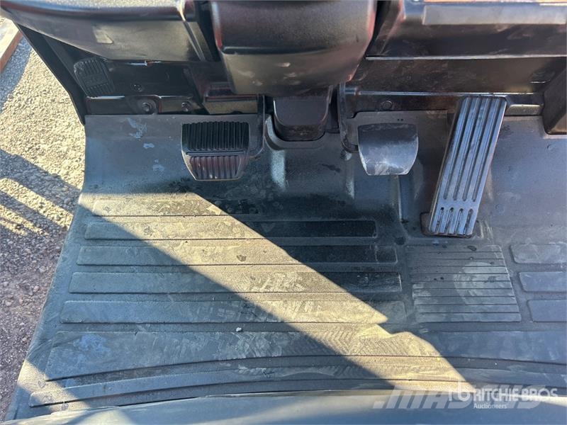 Toyota 8FGCU15 2500 lb Cushion Tire Forklift شاحنات ذات رافعات شوكية - أخرى
