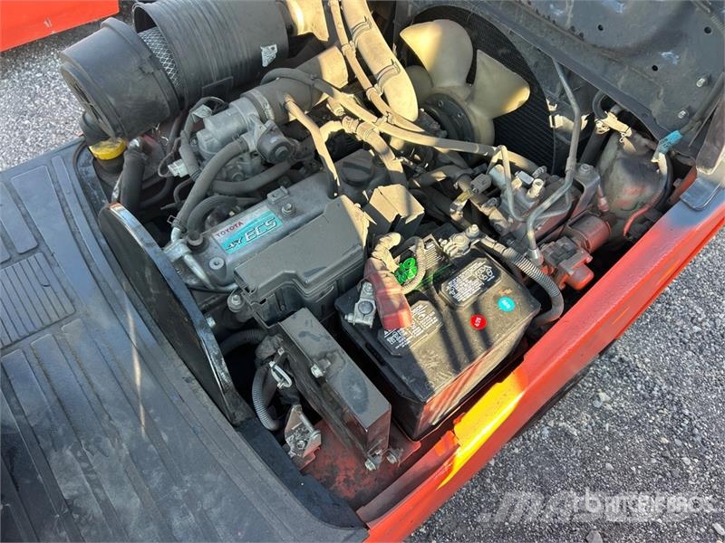 Toyota 8FGCU15 2500 lb Cushion Tire Forklift شاحنات ذات رافعات شوكية - أخرى