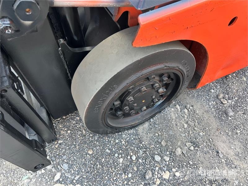 Toyota 8FGCU15 2500 lb Cushion Tire Forklift Інше