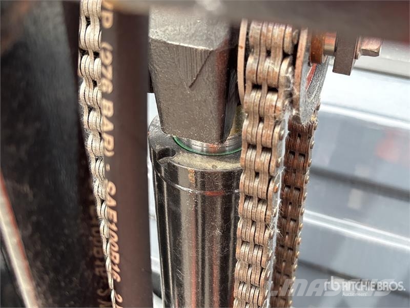 Toyota 8FGCU15 2700 lb Forklift Targoncák-Egyéb