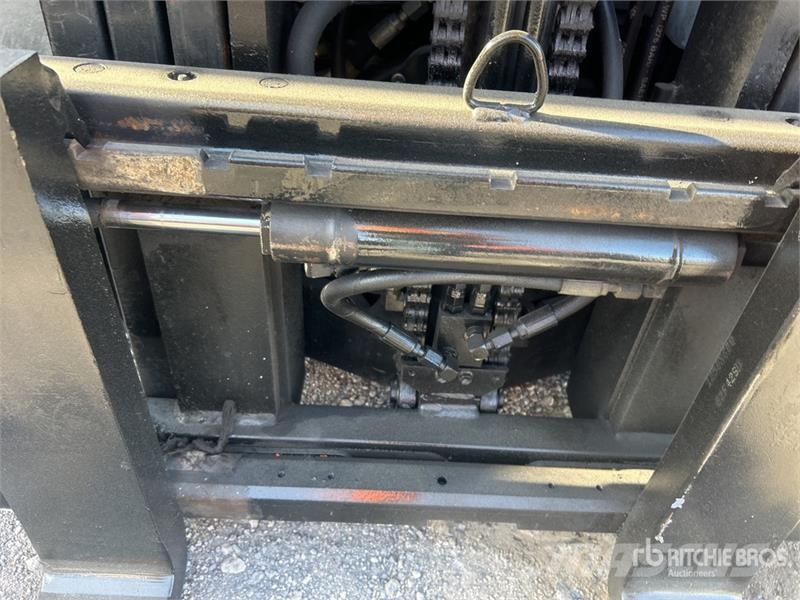 Toyota 8FGCU25 4500 lb Cushion Tire Forklift 그 외 지게차