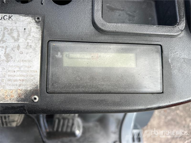 Toyota 8FGCU25 4500 lb Cushion Tire Forklift Інше
