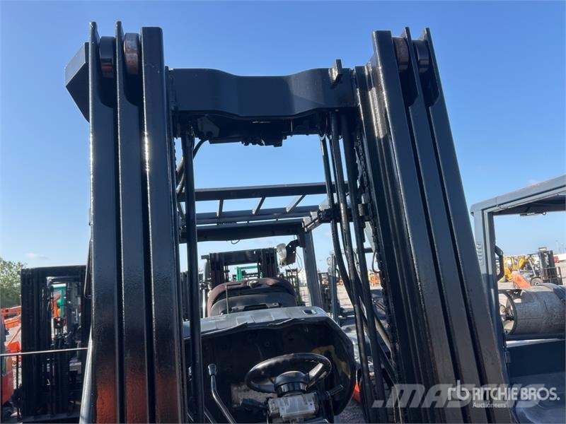 Toyota 8FGCU25 4500 lb Cushion Tire Forklift 그 외 지게차
