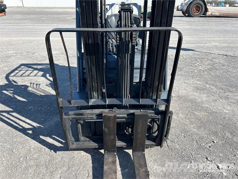Toyota 8FGCU25 4500 lb Cushion Tire Forklift شاحنات ذات رافعات شوكية - أخرى
