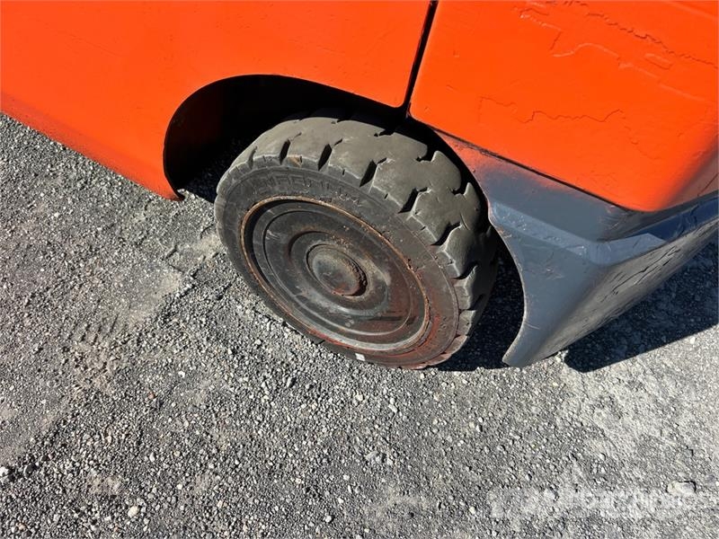 Toyota 8FGCU25 4500 lb Cushion Tire Forklift شاحنات ذات رافعات شوكية - أخرى